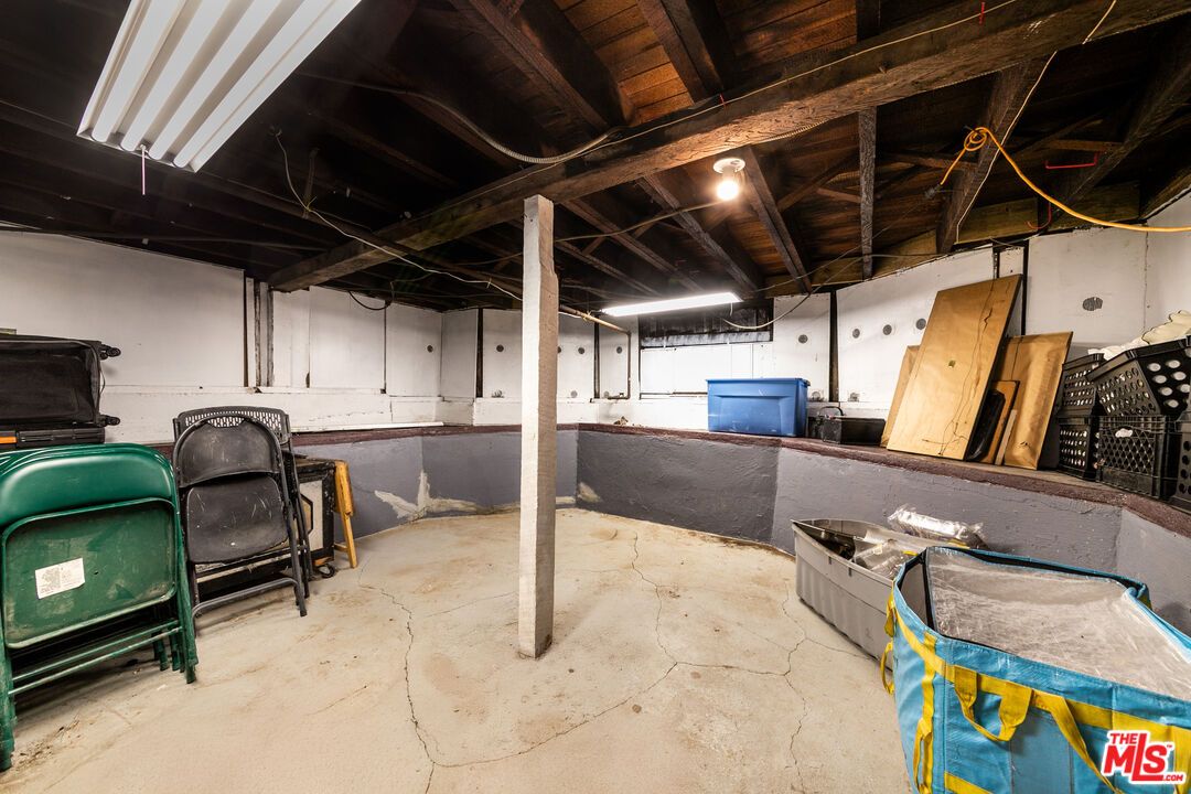 Interior, Wooden Beams