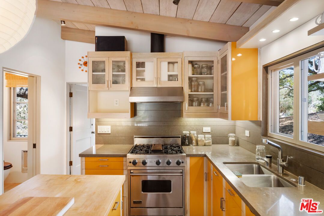 Interior, Kitchen, Recessed Lighting, Stainless Steel Appliances, Wooden Beams, Wooden Ceilings