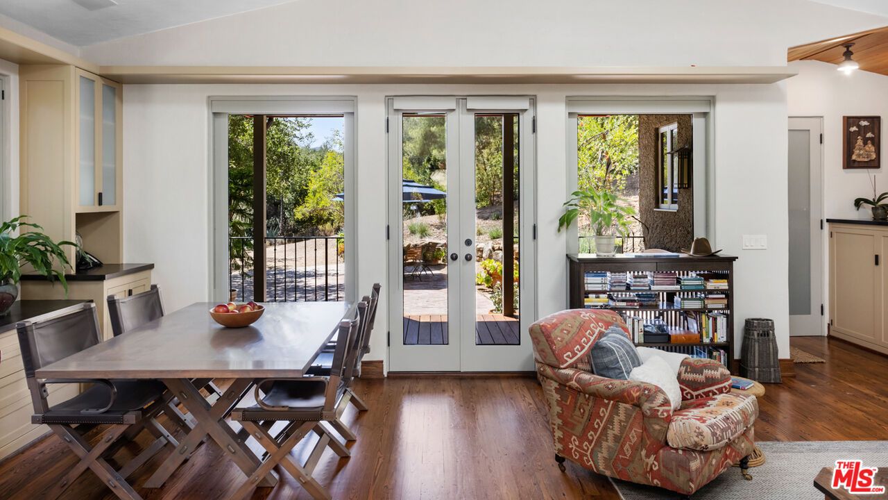 Dining room, Interior, Wood Texture Flooring