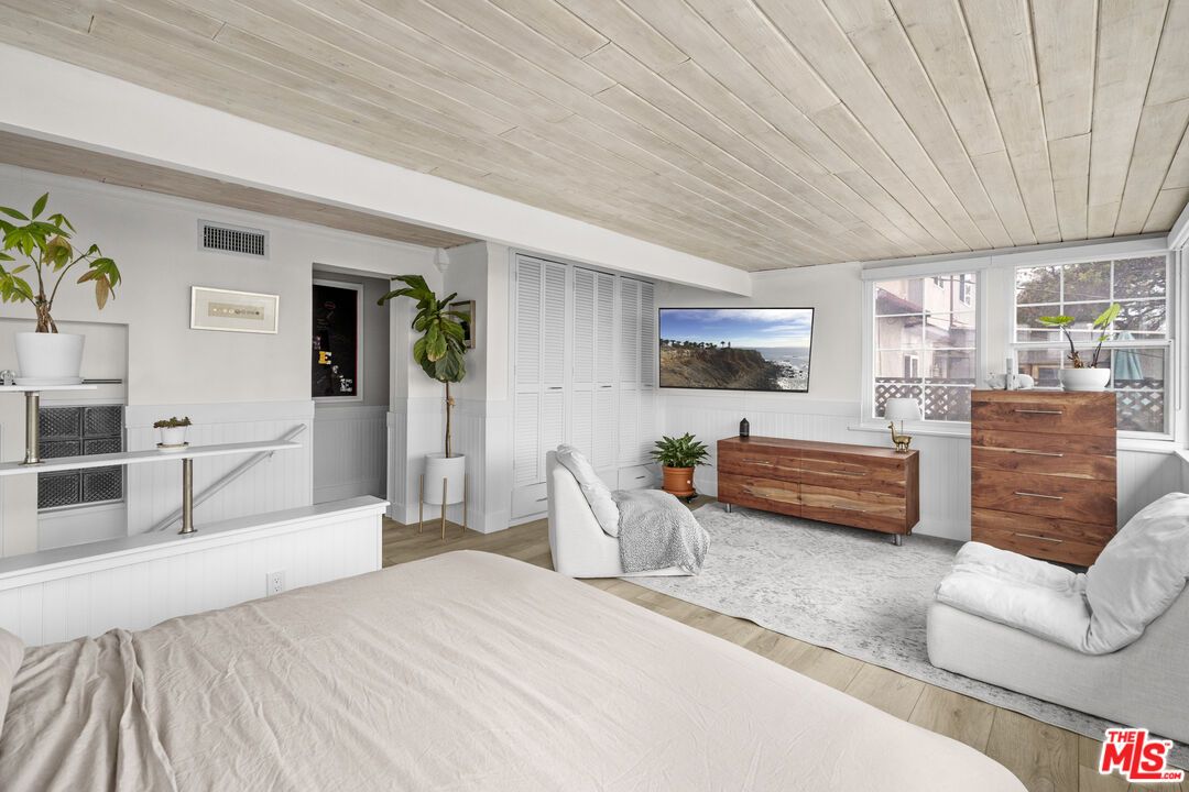 Bedroom, Interior, Wooden Ceilings, Wood Texture Flooring