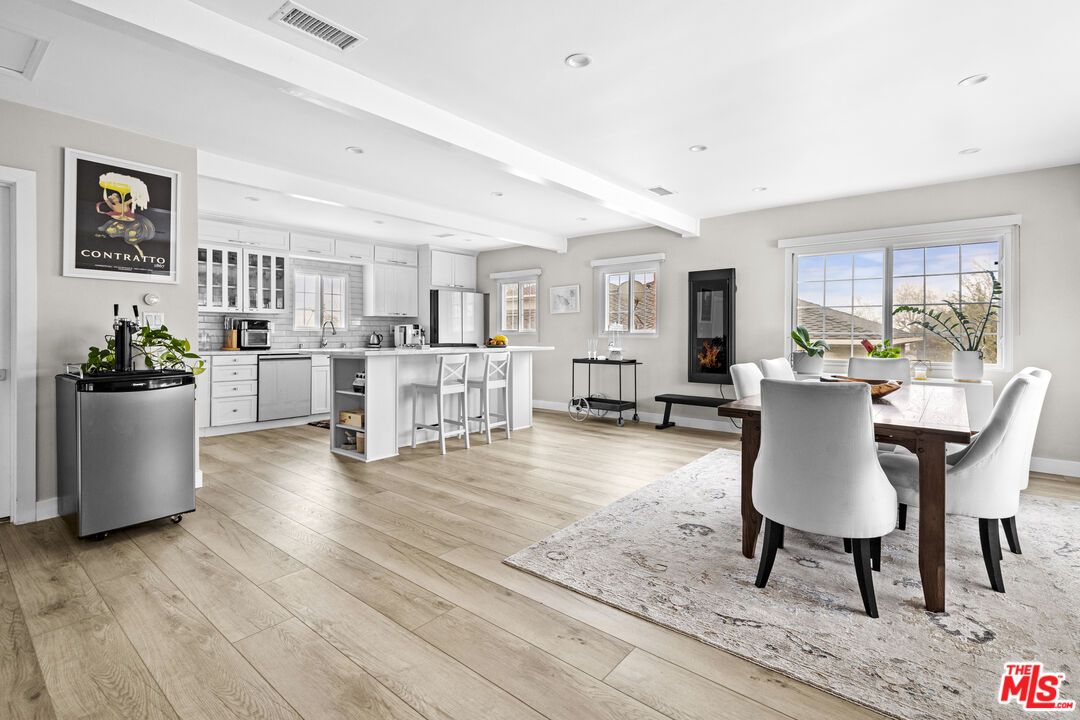 Dining room, Interior, Kitchen, Recessed Lighting, Stainless Steel Appliances, Wood Texture Flooring