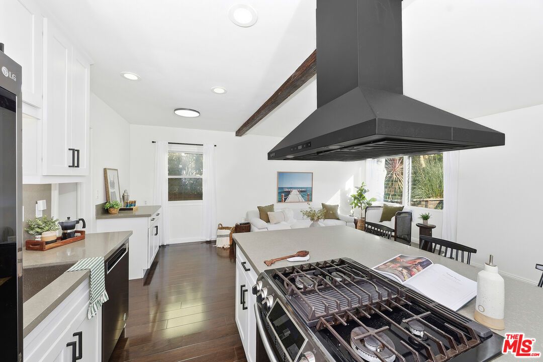 Dining room, Interior, Kitchen, Living room, Recessed Lighting, Wooden Beams, Wood Texture Flooring