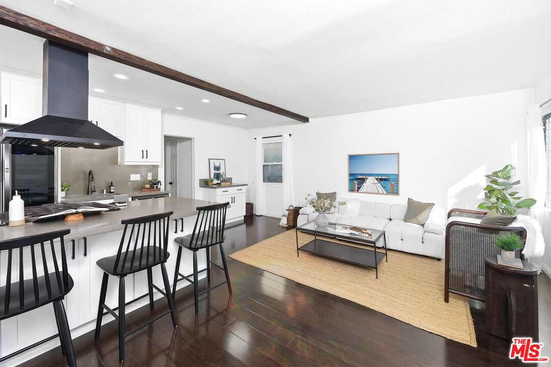 Interior, Kitchen, Living room, Recessed Lighting, Wooden Beams, Wood Texture Flooring