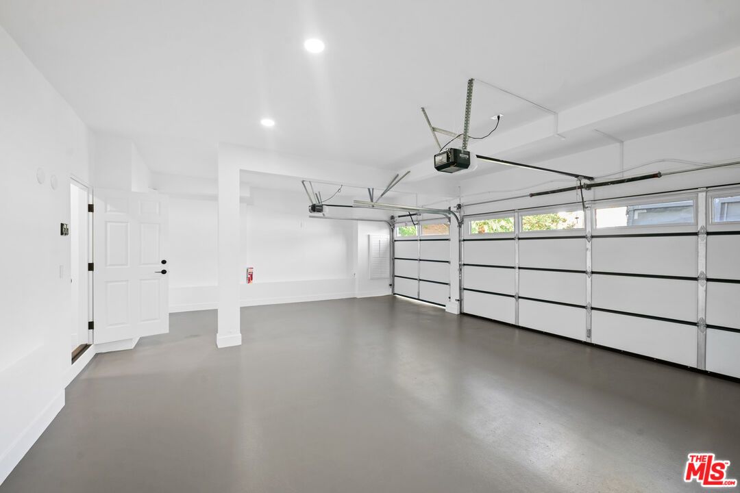 Garage, Interior, Recessed Lighting
