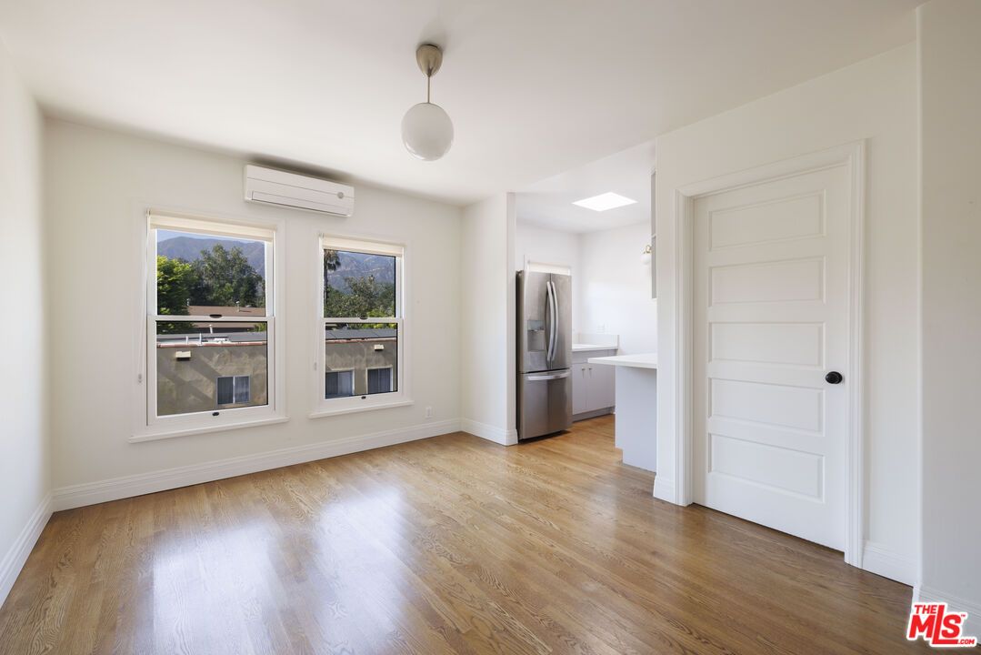 Interior, Kitchen, Pendant Lights, Wood Texture Flooring