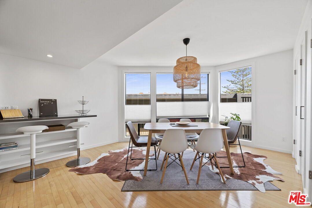Dining room, Interior, Pendant Lights, Recessed Lighting, Wood Texture Flooring