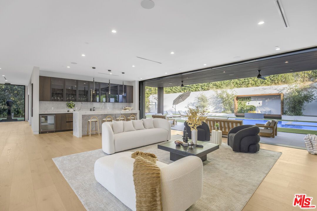 Interior, Kitchen, Living room, Pendant Lights, Recessed Lighting, Wood Texture Flooring