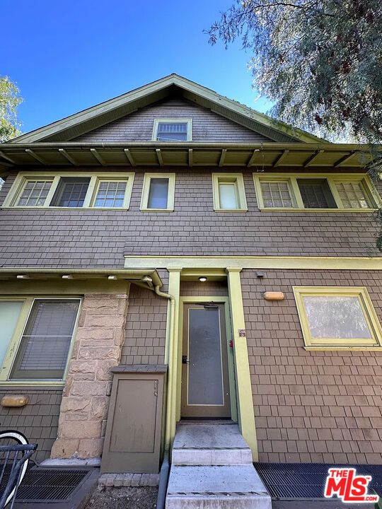 Exterior, Facade, None