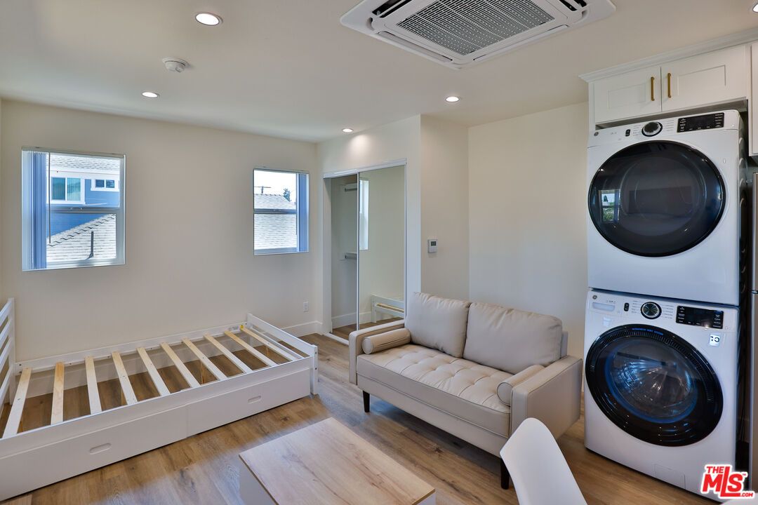 Interior, Recessed Lighting, Utility Closets, Washer, Water, Wood Texture Flooring