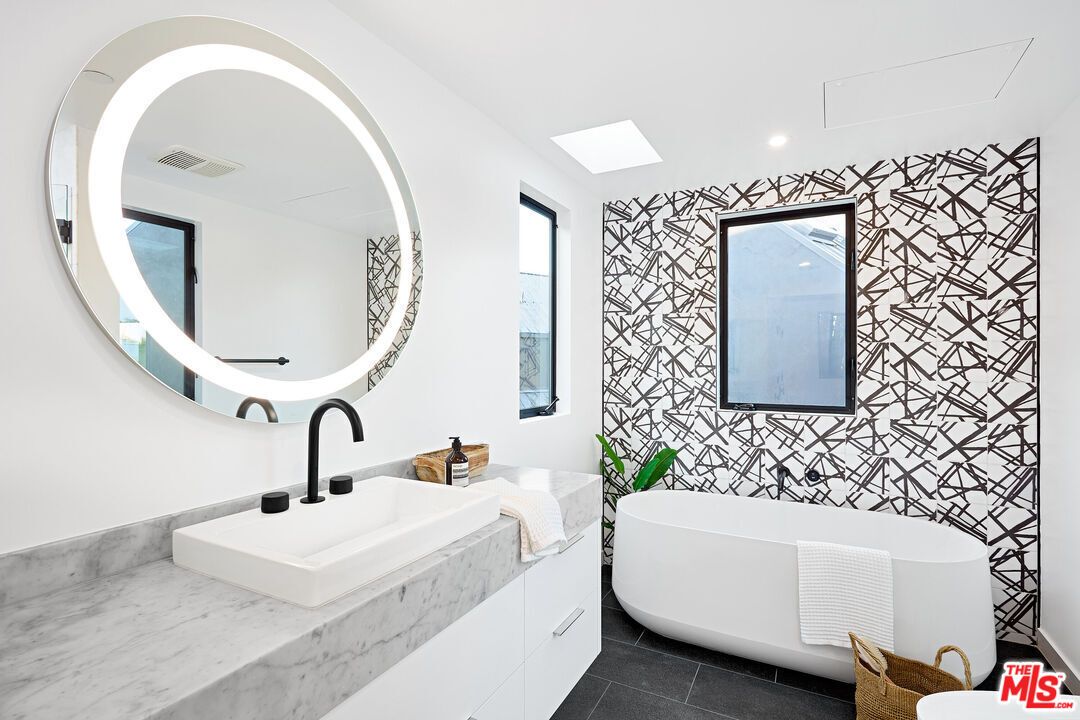 Bathroom, Free Standing Baths, Interior, Recessed Lighting