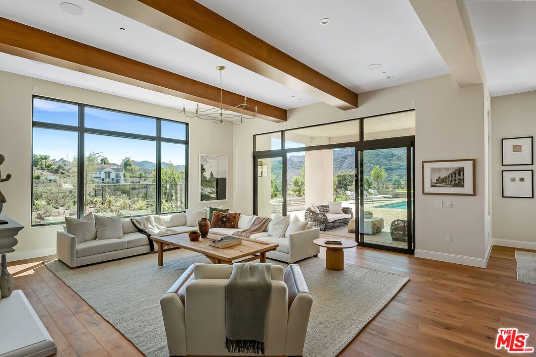 Interior, Living room, Recessed Lighting, Wooden Beams, Wood Texture Flooring