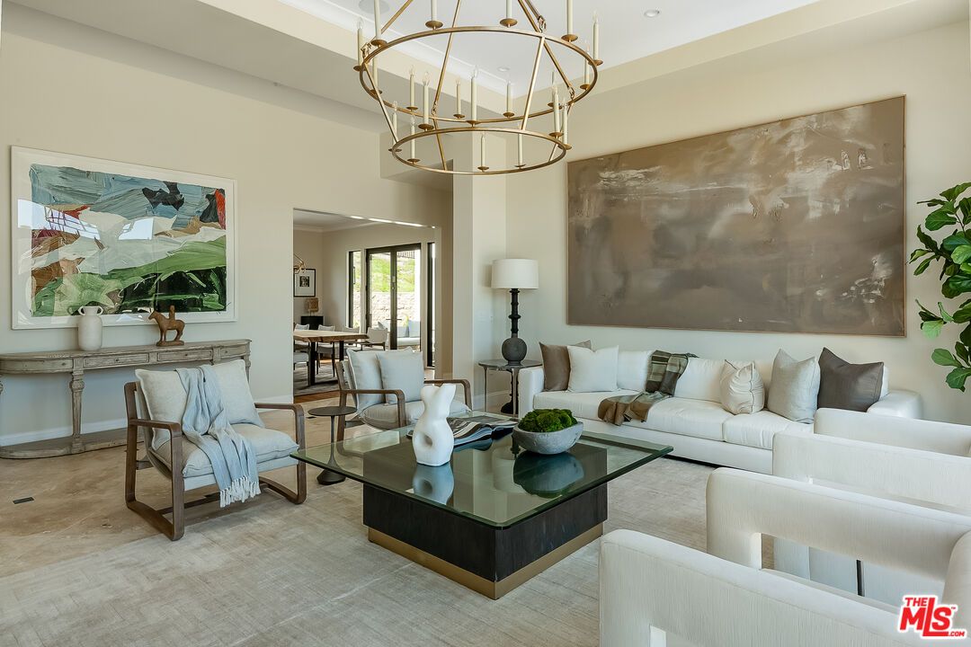 Chandelier, Interior, Living room