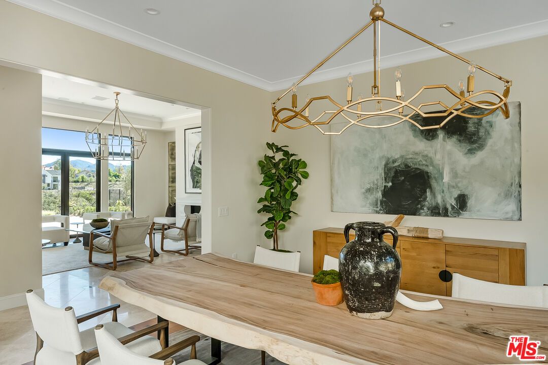 Dining room, Interior, Living room, Pendant Lights, Recessed Lighting