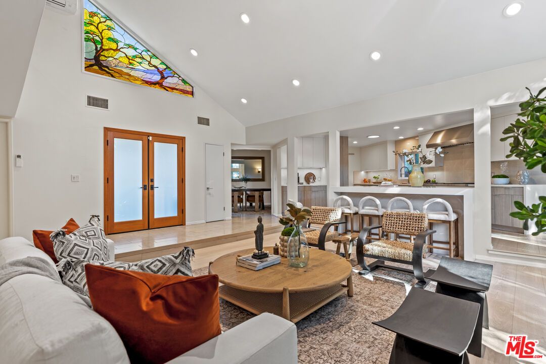 Interior, Kitchen, Living room, Recessed Lighting