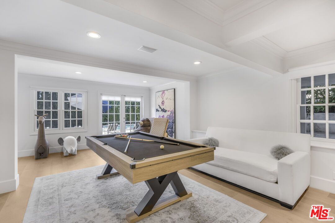 Billiard Table, Game Room, Interior, Recessed Lighting, Wood Texture Flooring
