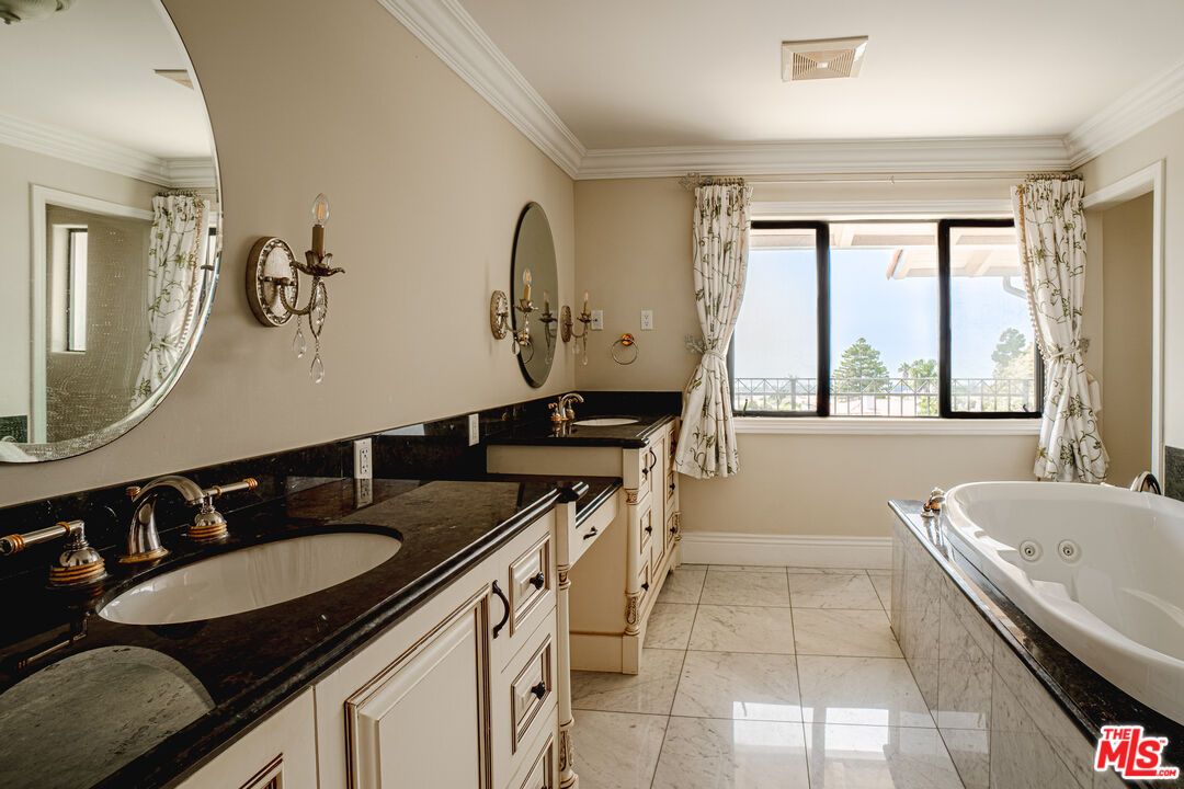 Bathroom, Dual Sink Vanities, Interior, Marble