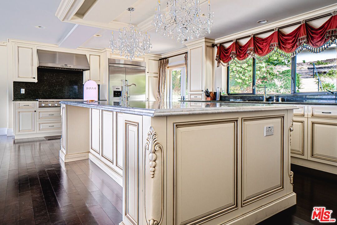 Chandelier, Interior, Kitchen, Recessed Lighting, Stainless Steel Appliances, Wood Texture Flooring