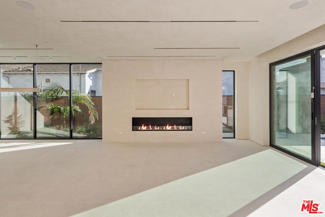 Empty room, Fireplace, Interior, Recessed Lighting