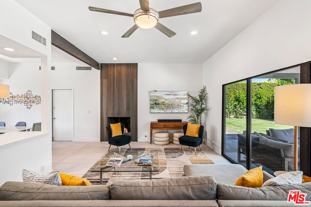 Fireplace, Interior, Living room, Recessed Lighting