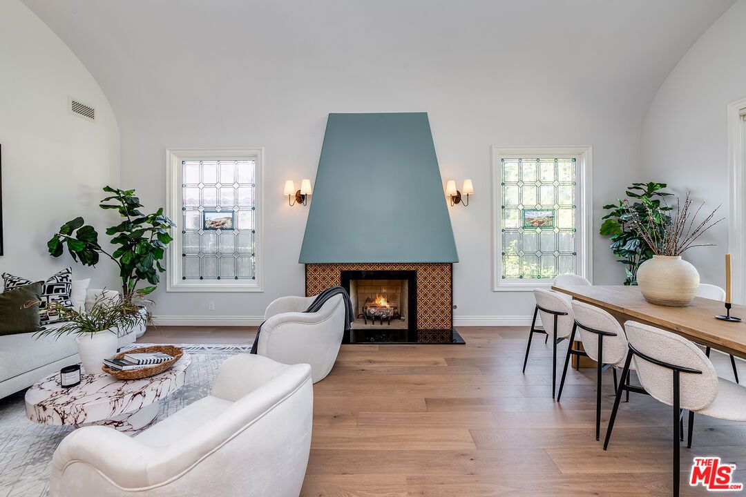 Dining room, Fireplace, Interior, Wood Texture Flooring