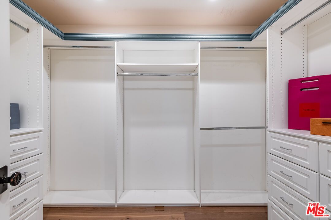 Interior, Recessed Lighting, Walk-in Closets, Wood Texture Flooring
