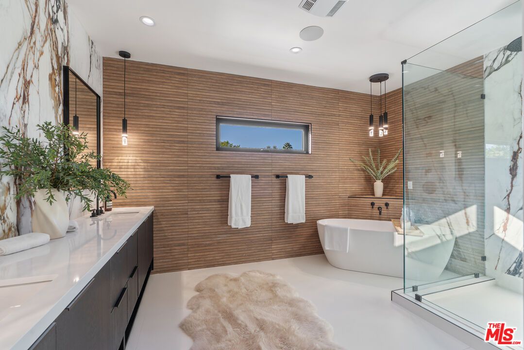 Bathroom, Dual Sink Vanities, Free Standing Baths, Glass Shower, Interior, Pendant Lights, Recessed Lighting