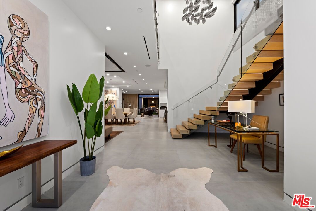 Dining room, Interior, Pendant Lights, Recessed Lighting