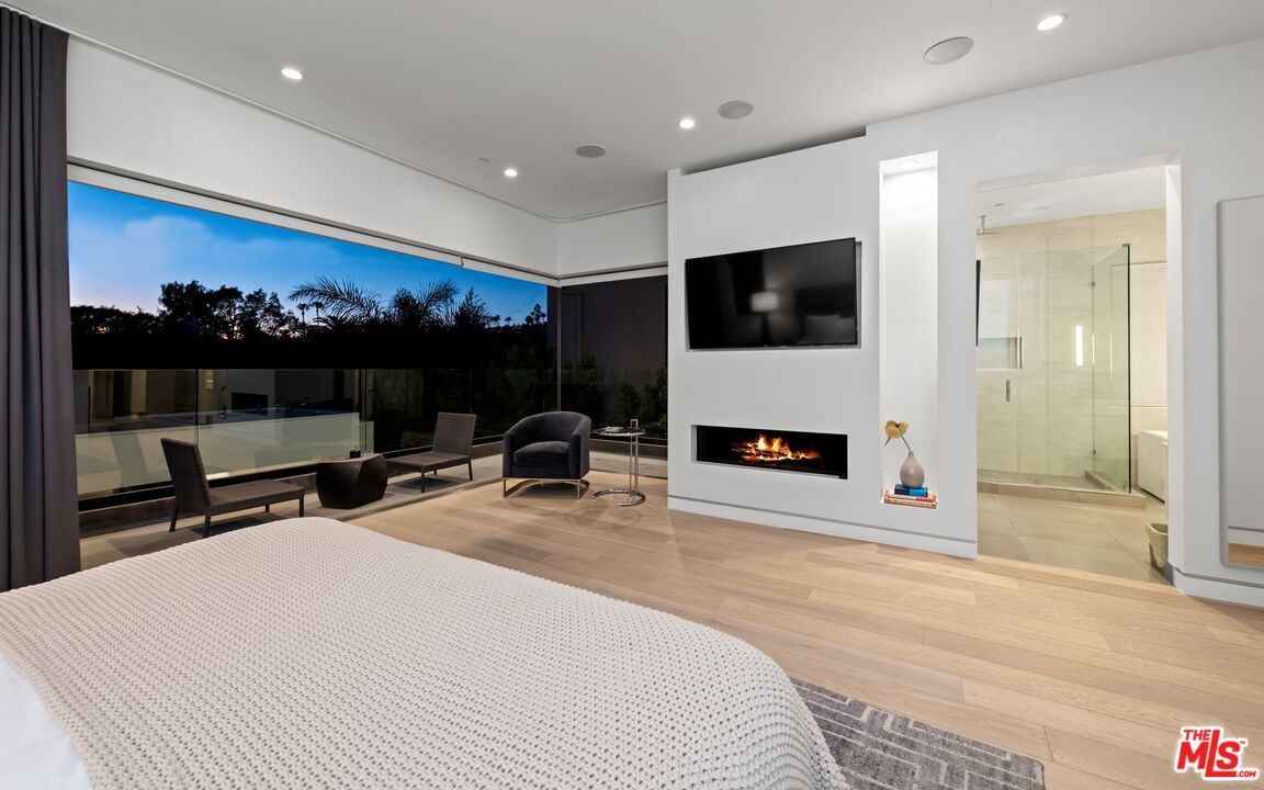 Fireplace, Interior, Recessed Lighting, Wood Texture Flooring