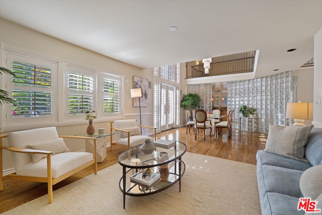 Dining room, Interior, Living room, Wood Texture Flooring