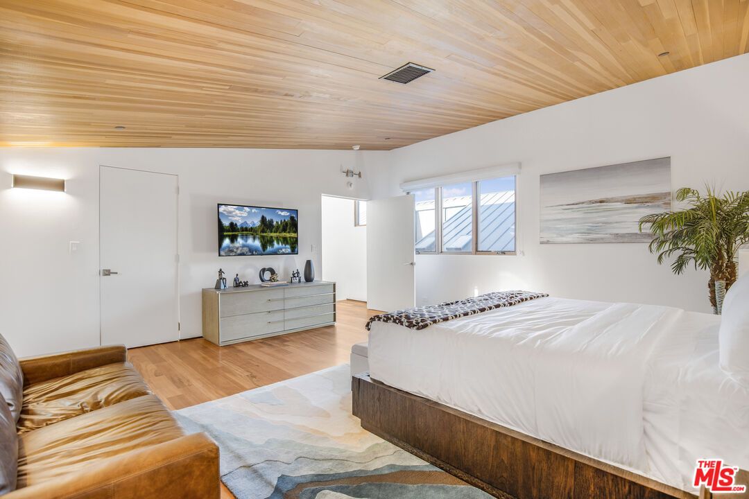 Bedroom, Interior, Wooden Ceilings, Wood Texture Flooring