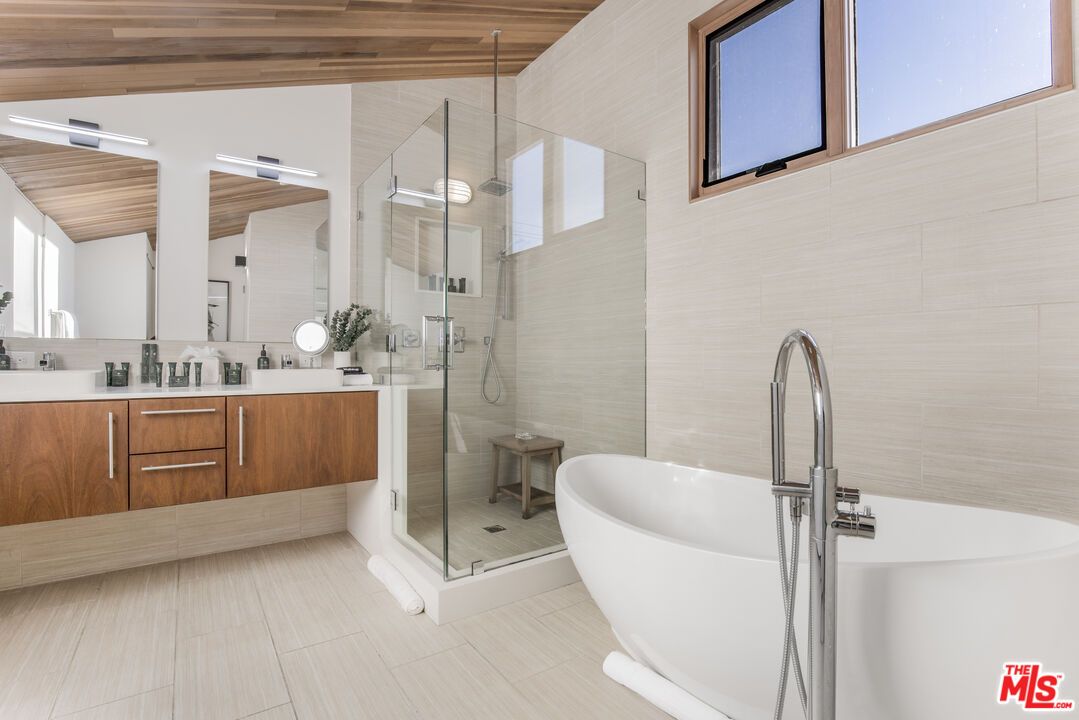 Bathroom, Dual Sink Vanities, Free Standing Baths, Glass Shower, Interior, Wooden Ceilings