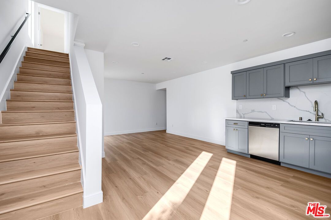 Interior, Kitchen, Marble Walls, Recessed Lighting, Wood Texture Flooring