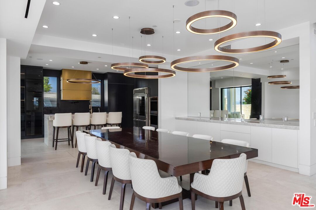 Dining room, Interior, Pendant Lights, Recessed Lighting