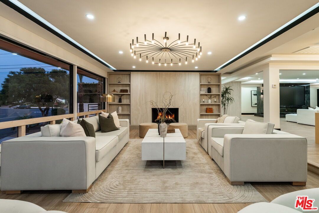 Fireplace, Interior, Living room, Pendant Lights, Recessed Lighting, Wood Texture Flooring