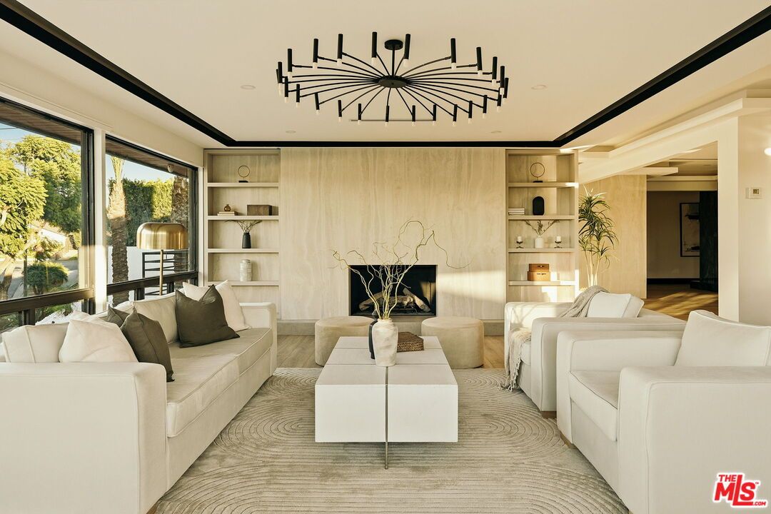 Fireplace, Interior, Living room