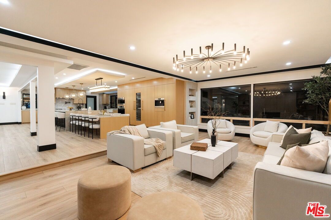 Dining room, Interior, Kitchen, Living room, Pendant Lights, Recessed Lighting, Wood Texture Flooring