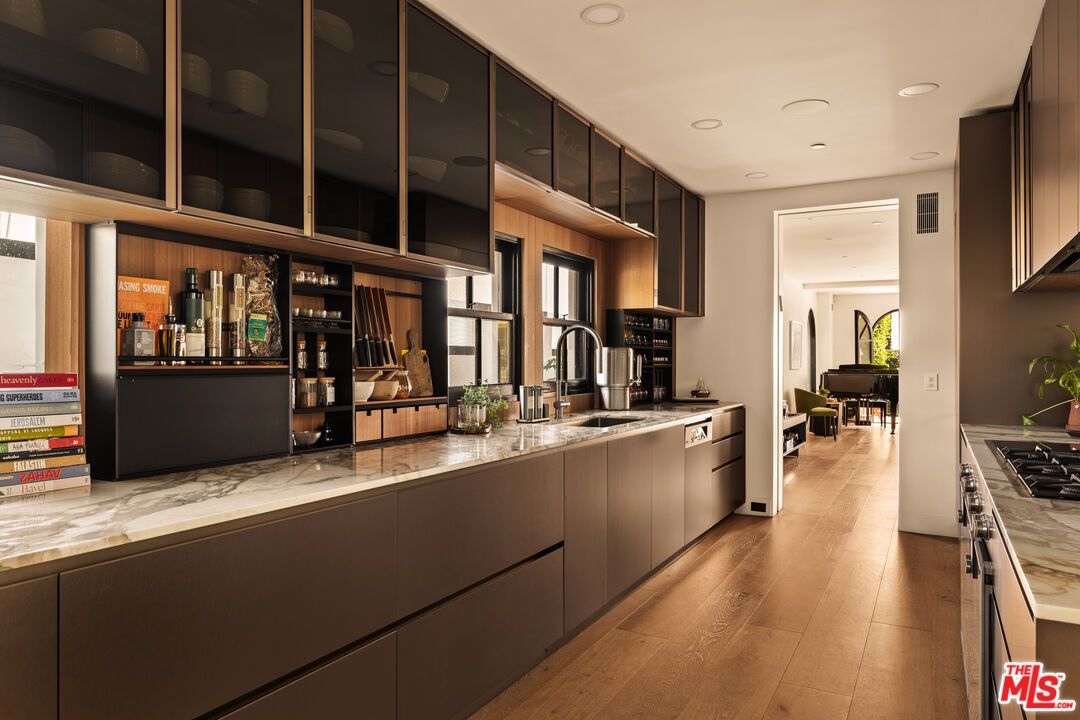 Dining room, Interior, Kitchen, Recessed Lighting, Wood Texture Flooring