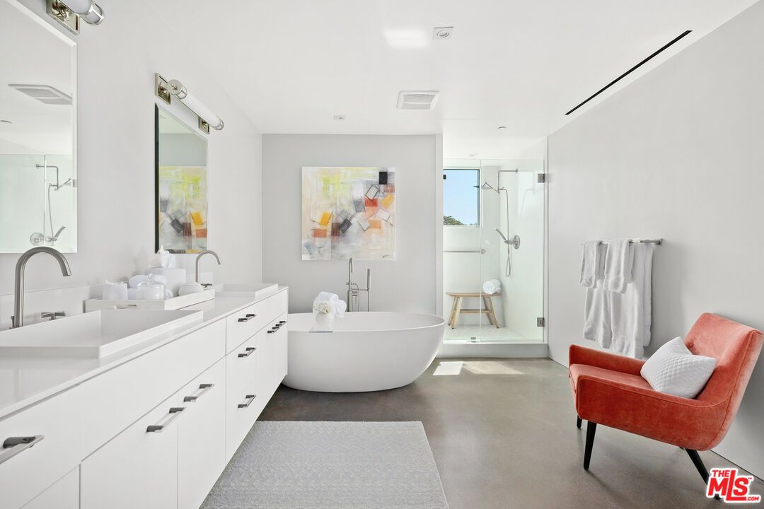 Bathroom, Dual Sink Vanities, Free Standing Baths, Glass Shower, Interior, Recessed Lighting