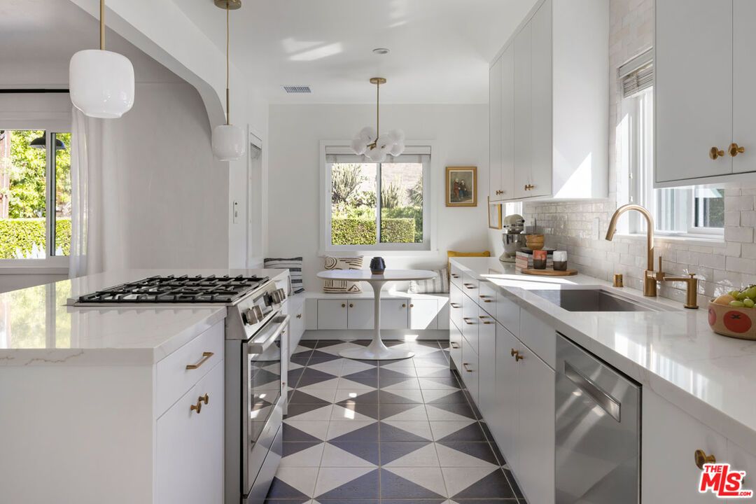 Interior, Kitchen, Pendant Lights, Stainless Steel Appliances