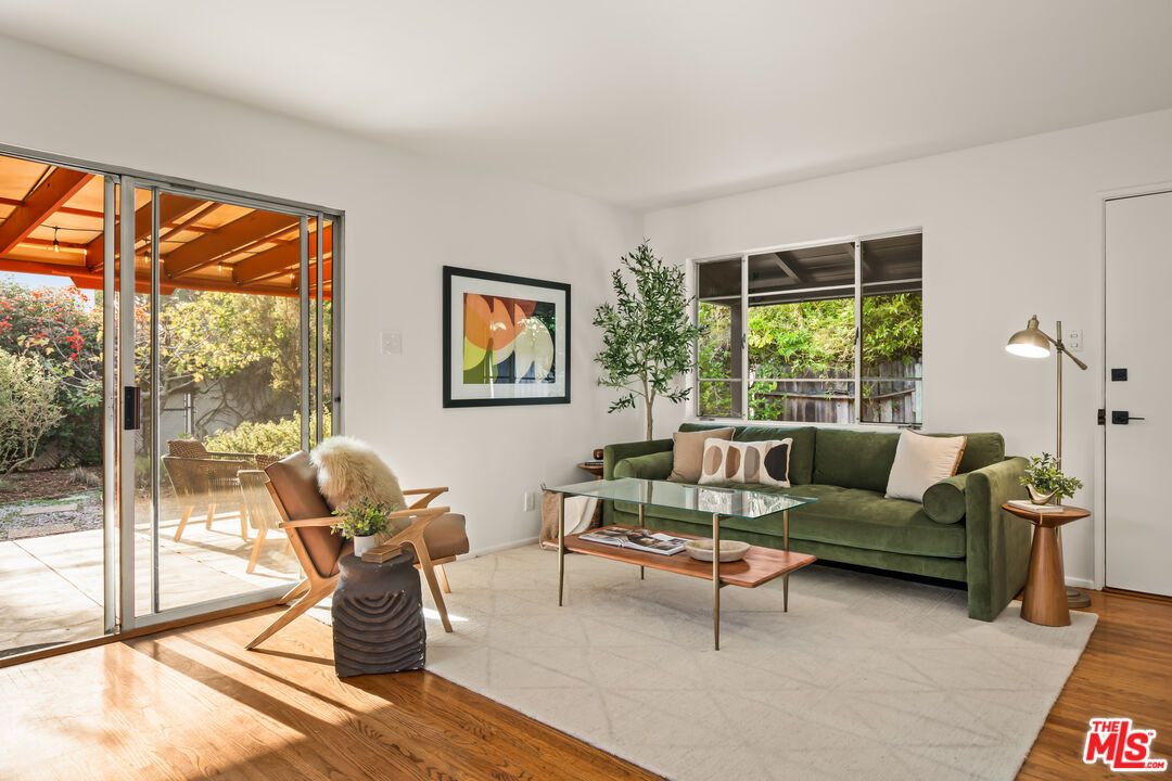 DE Listing image placeholder