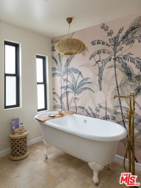 Bathroom, Free Standing Baths, Interior, Pendant Lights
