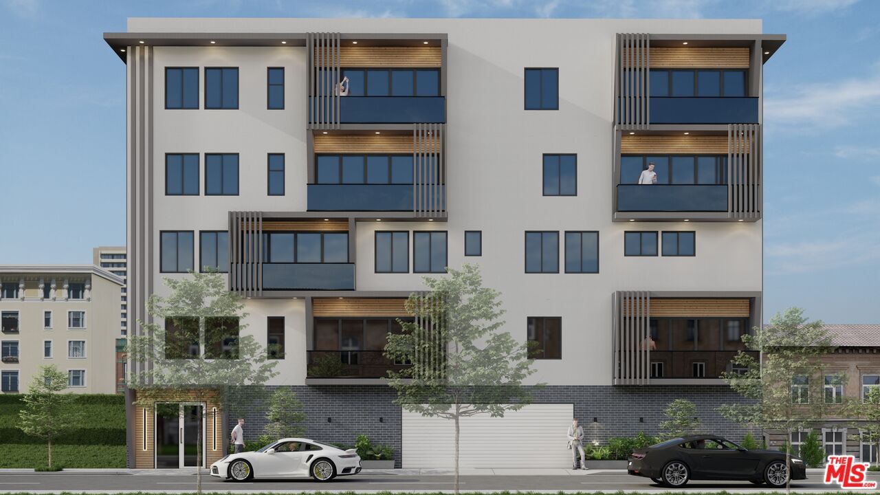 Exterior, Facade, Modern