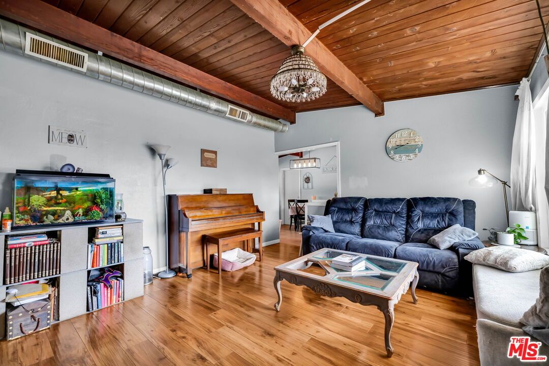 Interior, Living room, Piano, Wooden Beams, Wooden Ceilings, Wood Texture Flooring