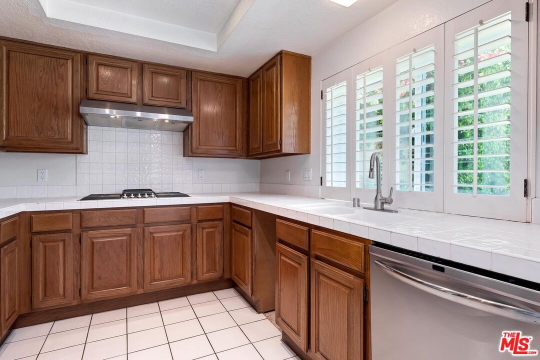 Interior, Kitchen, Stainless Steel Appliances, Tile Countertops