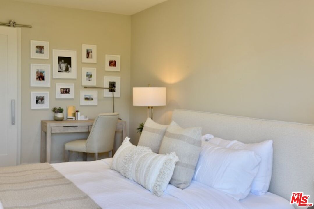 Bedroom, Home Office, Interior