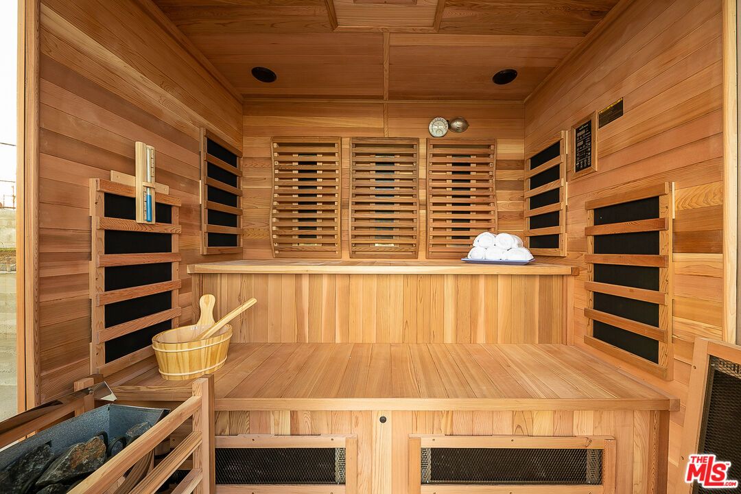 Interior, Recessed Lighting, Sauna Room
