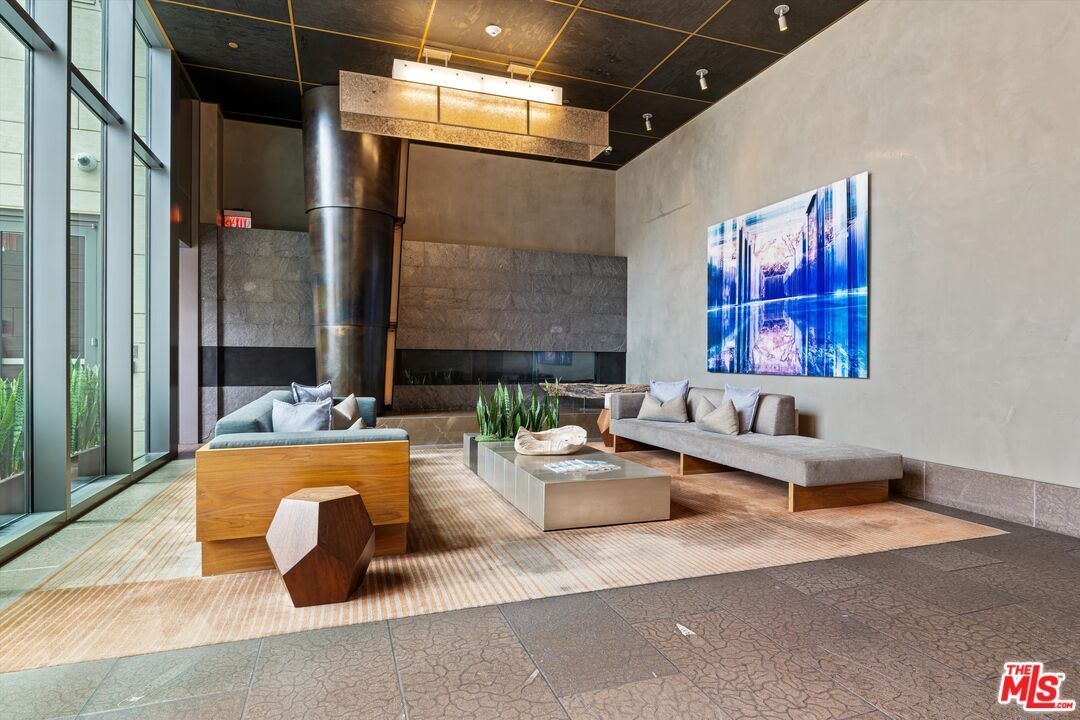 Fireplace, Interior, Living room, Recessed Lighting