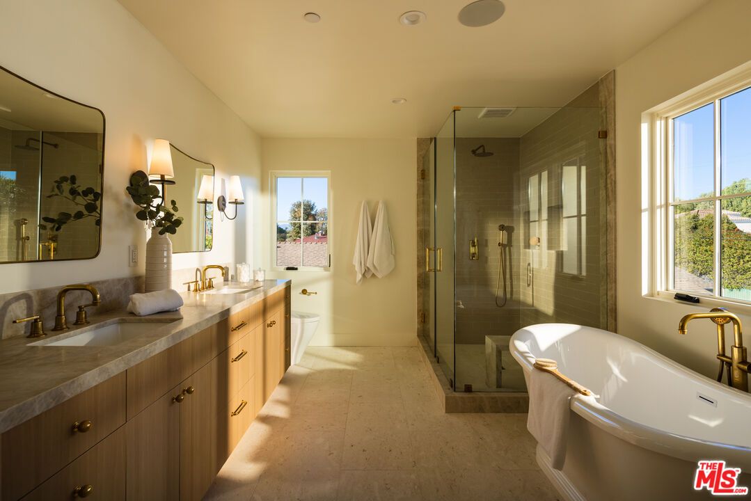 Bathroom, Dual Sink Vanities, Free Standing Baths, Glass Shower, Interior, Recessed Lighting