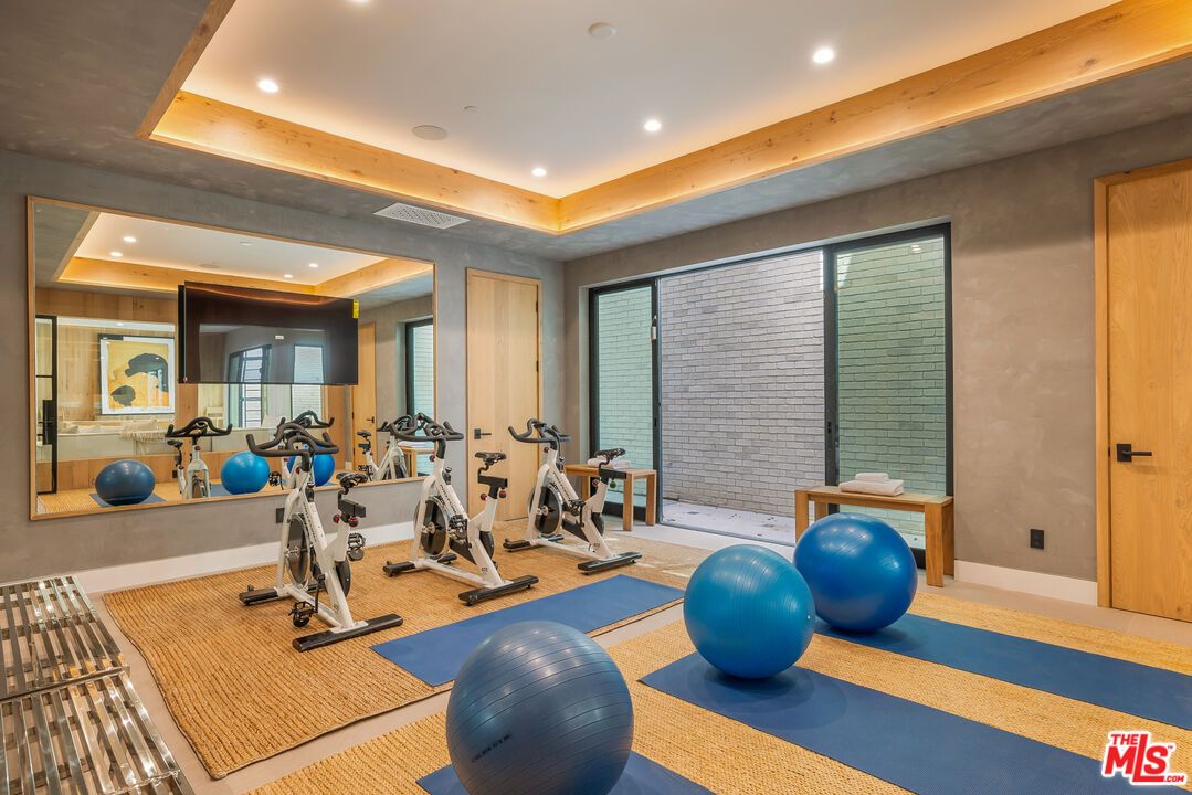 Fitness Equipment, Interior, Recessed Lighting