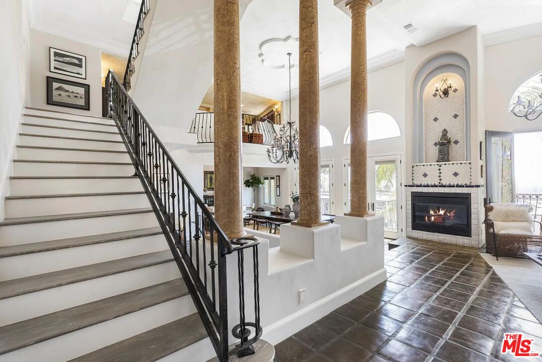 Chandelier, Fireplace, Interior